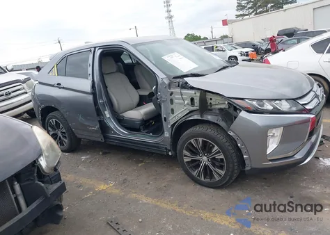 2018 Mitsubishi Eclipse Cross Se/Sel z USA, uszkodzony, nr VIN JA4AT5AA1JZ069660